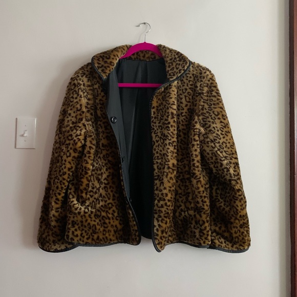 Jackets & Blazers - Women’s Plus Sized Cheetah Print Coat